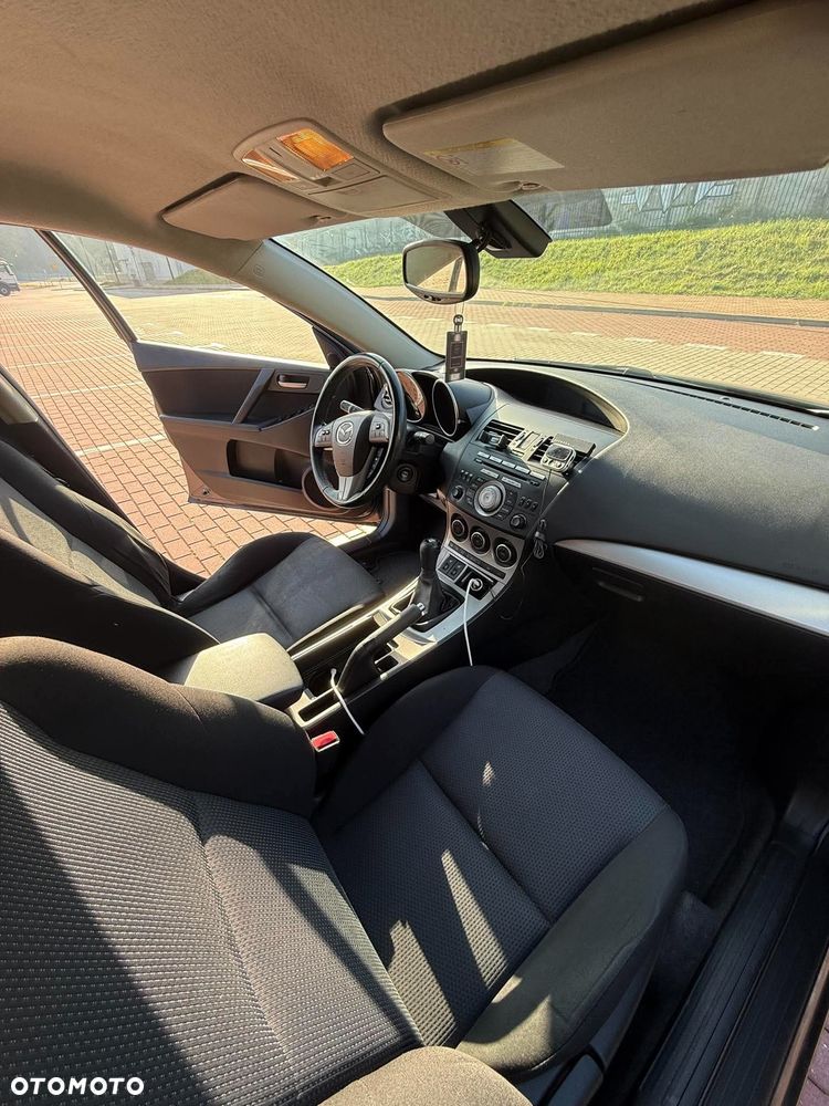 Mazda 3 - 4