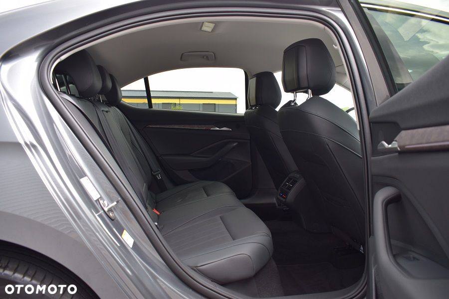Skoda Superb 2.0 TDI SCR 4x4 L&K DSG - 13