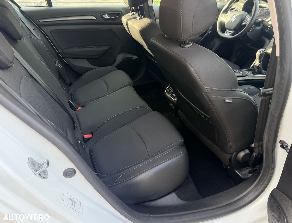 Renault Megane - 23