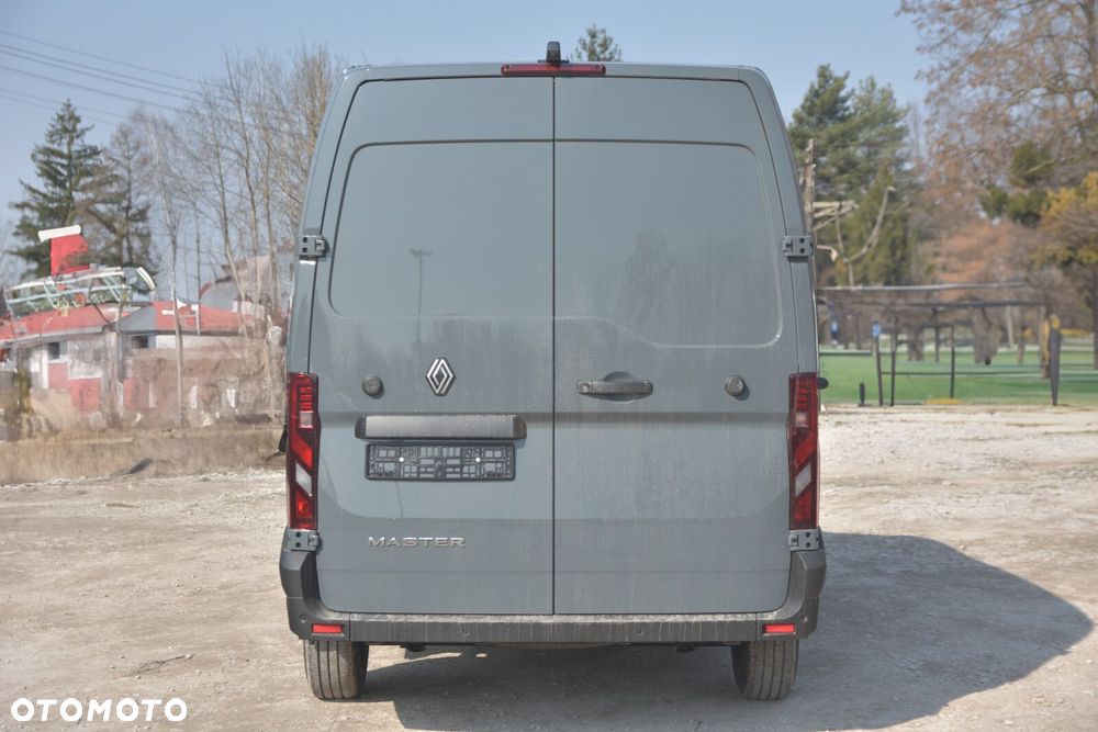 Renault Master Furgon L3H2 2.0 170KM AT9 - 6