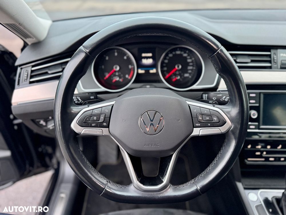Volkswagen Passat 2.0 TDI DSG Highline - 12