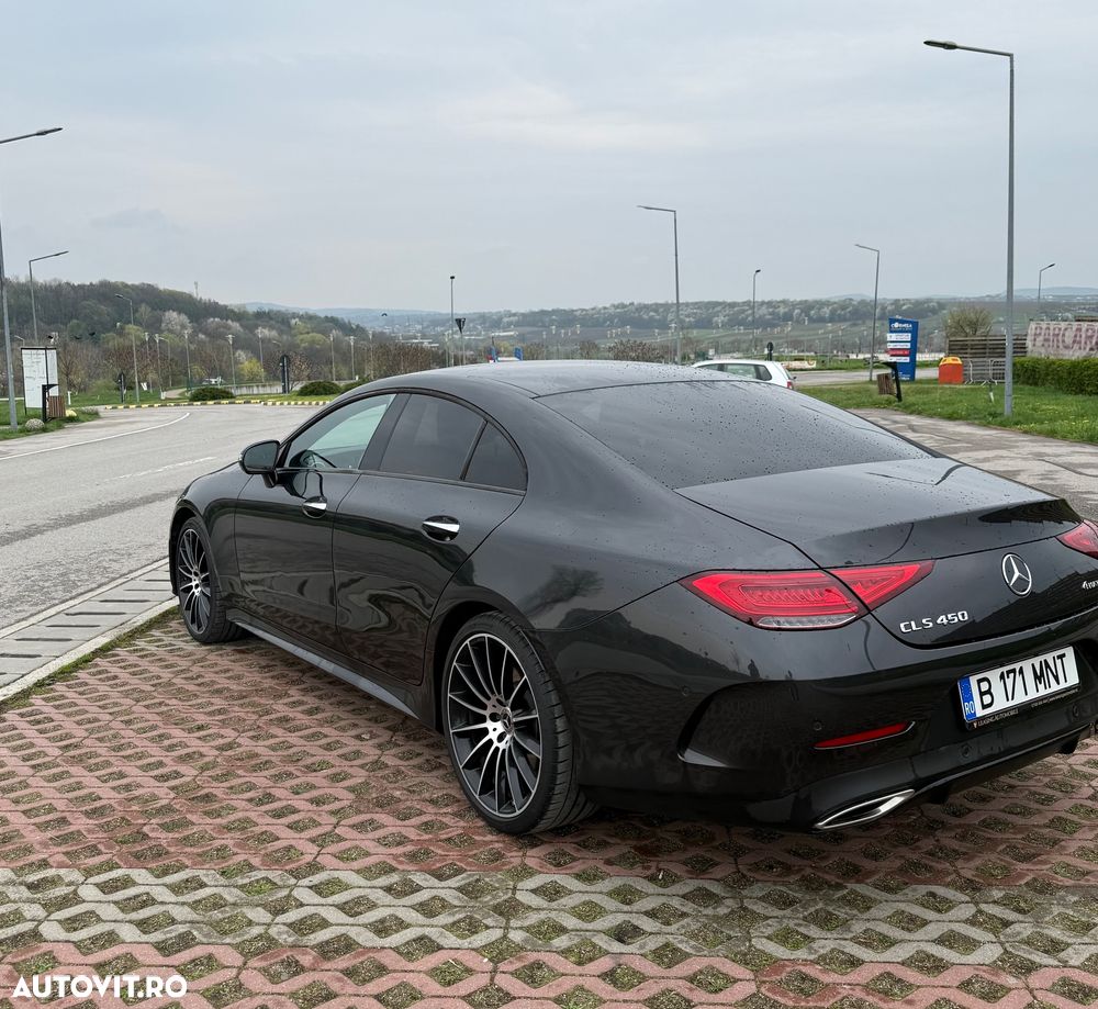 Mercedes-Benz CLS - 6