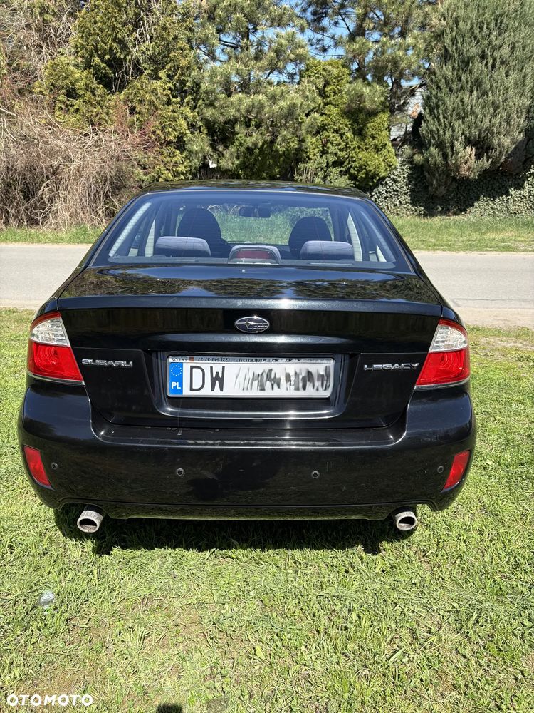 Subaru Legacy 2.0R Trend - 3