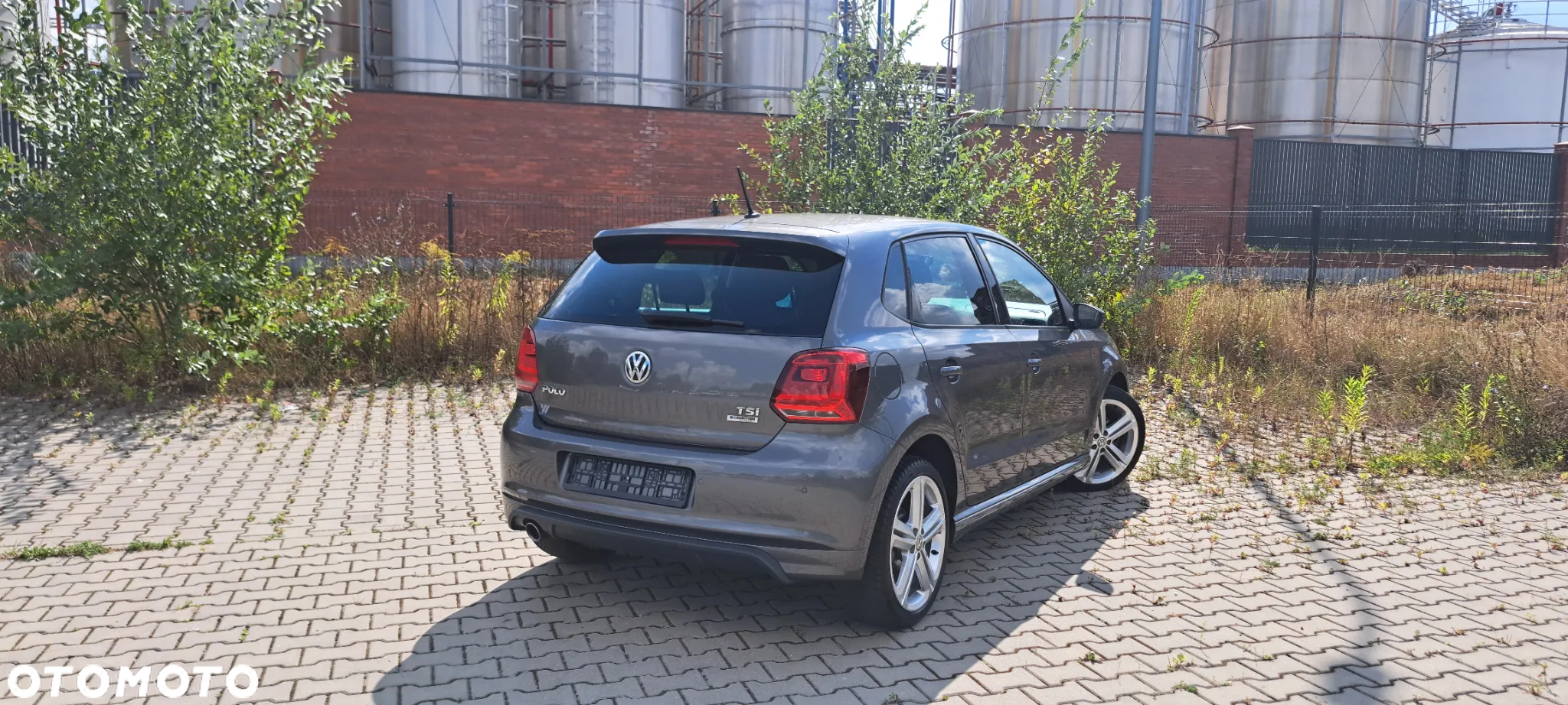 Volkswagen Polo 1.2 TSI Blue Motion Technology Lounge - 32