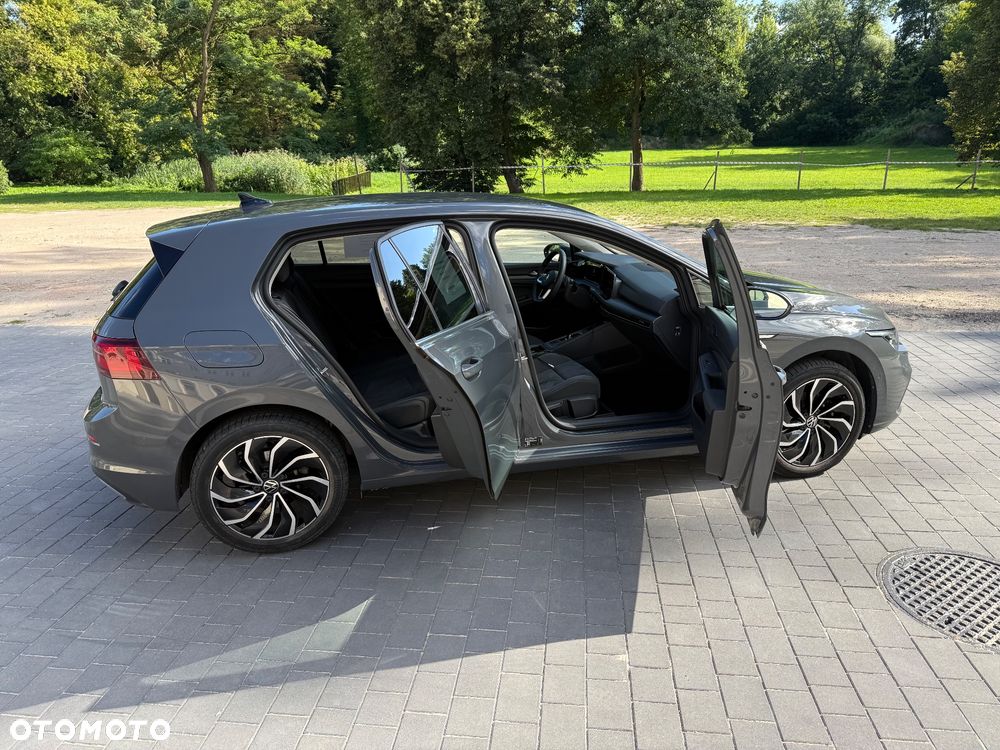Volkswagen Golf 1.5 eTSI EVO Style DSG - 9