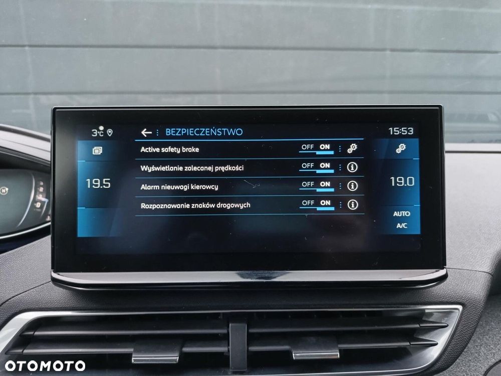 Peugeot 3008 1.2 PureTech Allure S&S - 40