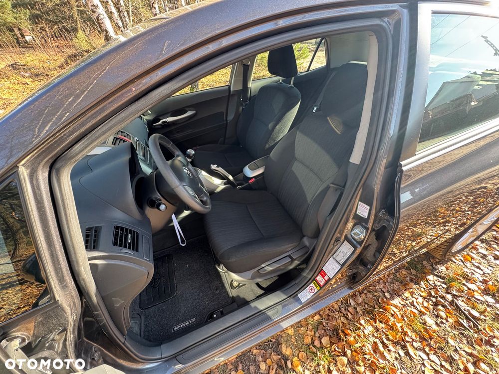 Toyota Auris - 13