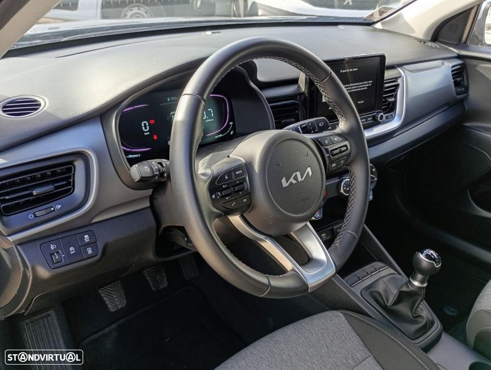 Kia Stonic 1.2 MPi Dynamic - 7