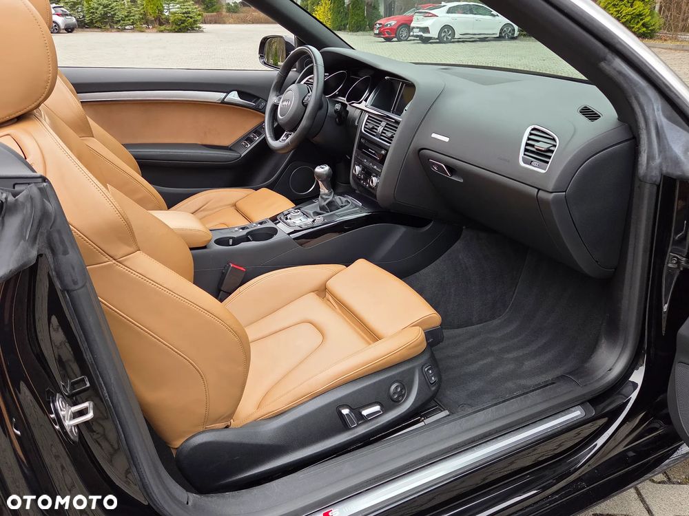 Audi A5 Cabrio - 31