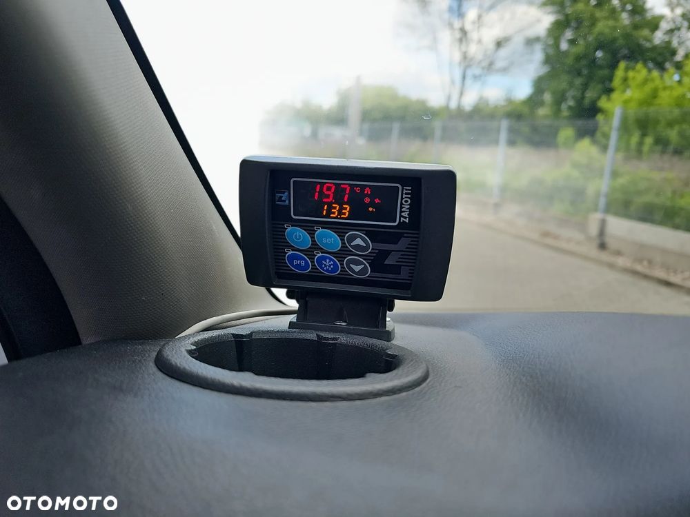 Renault Master Furgon FWD Pack Clim 3,5T L3H2 2.3 DCi 150 KM Agregat Chłodnia Zanotti - 22