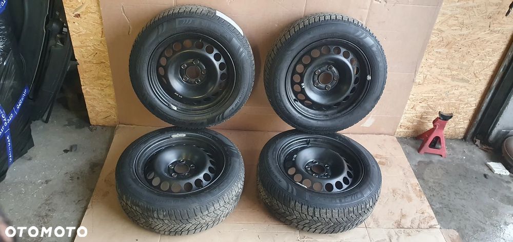 Felgi stalowe z oponami 7J ET39 5x112 205/60 R16 Audi A4 B9 - 1