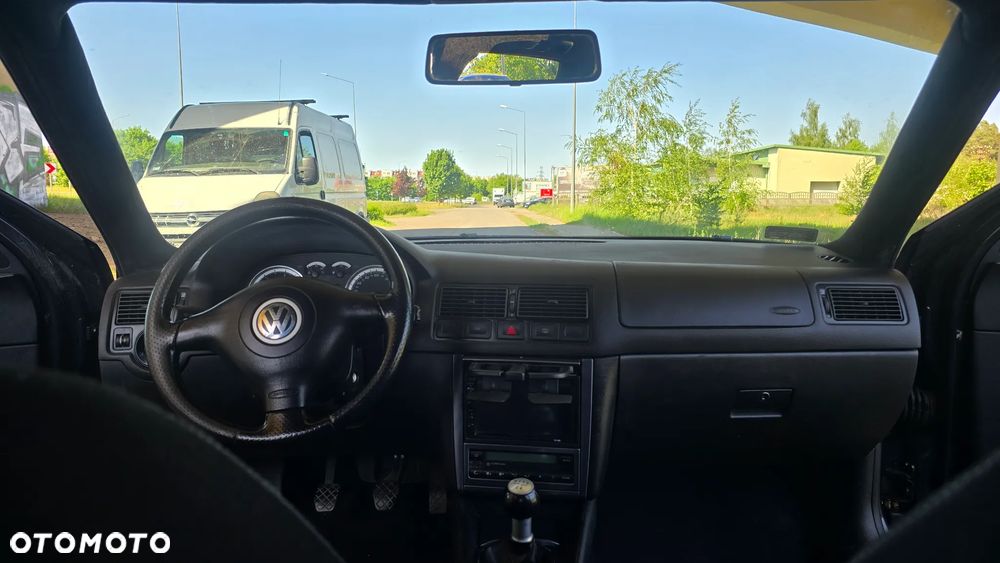 Volkswagen Golf 1.9 TDI Comfortline - 29