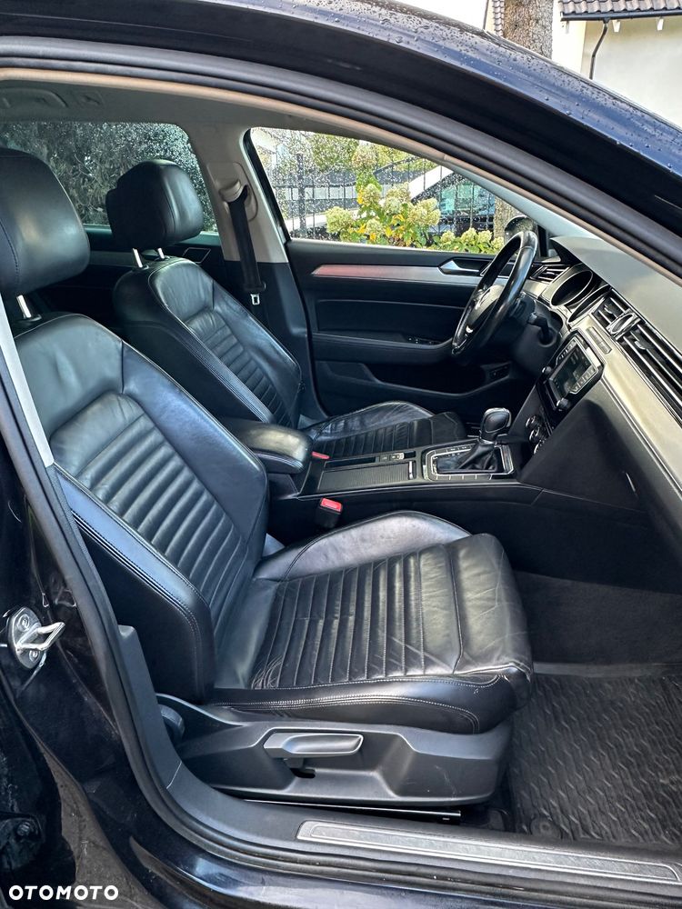 Volkswagen Passat 2.0 TDI SCR 4Mot DSG Highline - 36