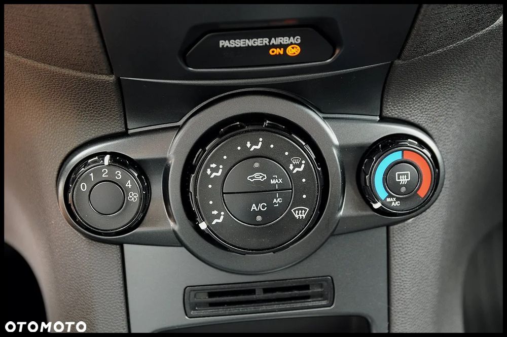 Ford Fiesta - 7