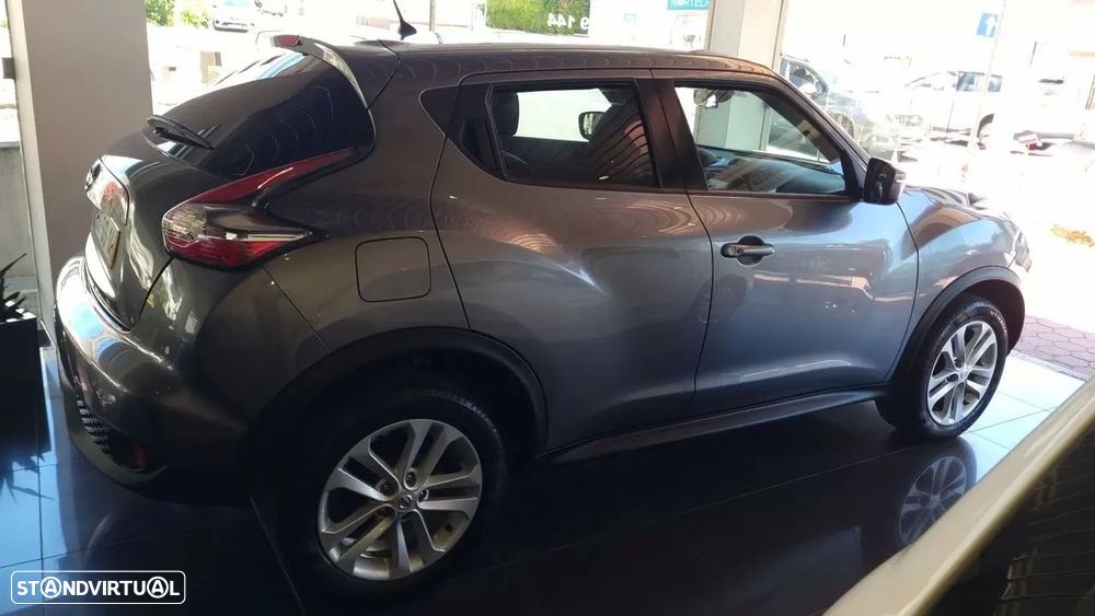 Nissan Juke 1.6 N-Connecta Xtronic - 3