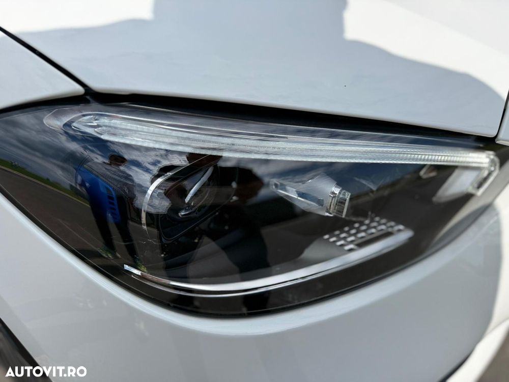 Mercedes-Benz C 300 d 4MATIC - 28