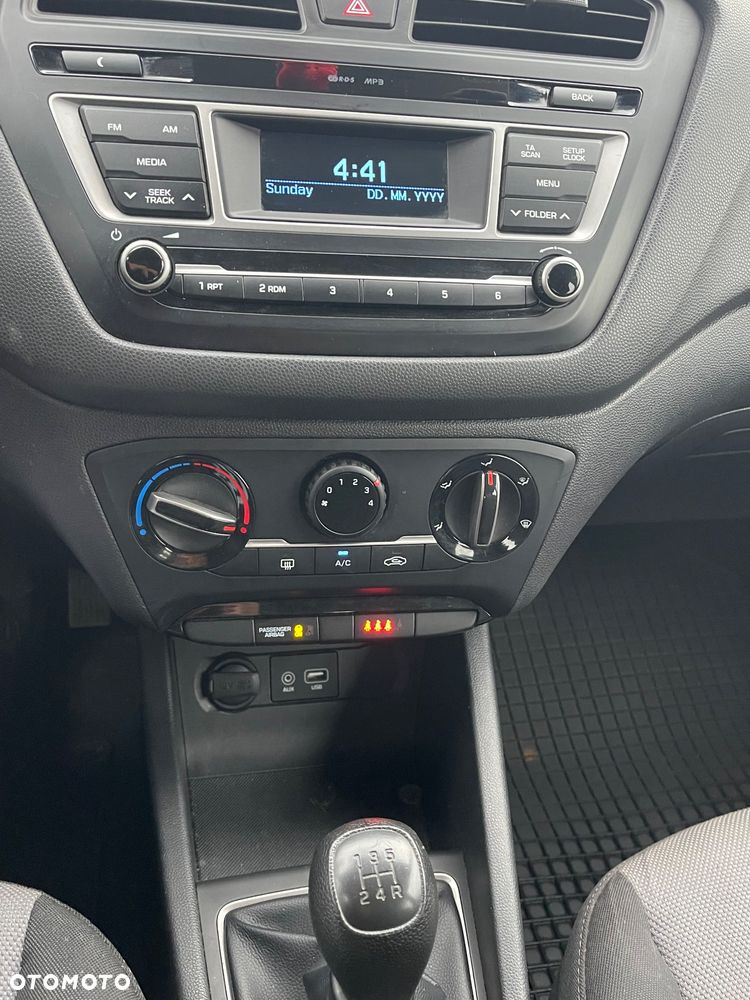 Hyundai i20 1.2 Classic Plus - 16