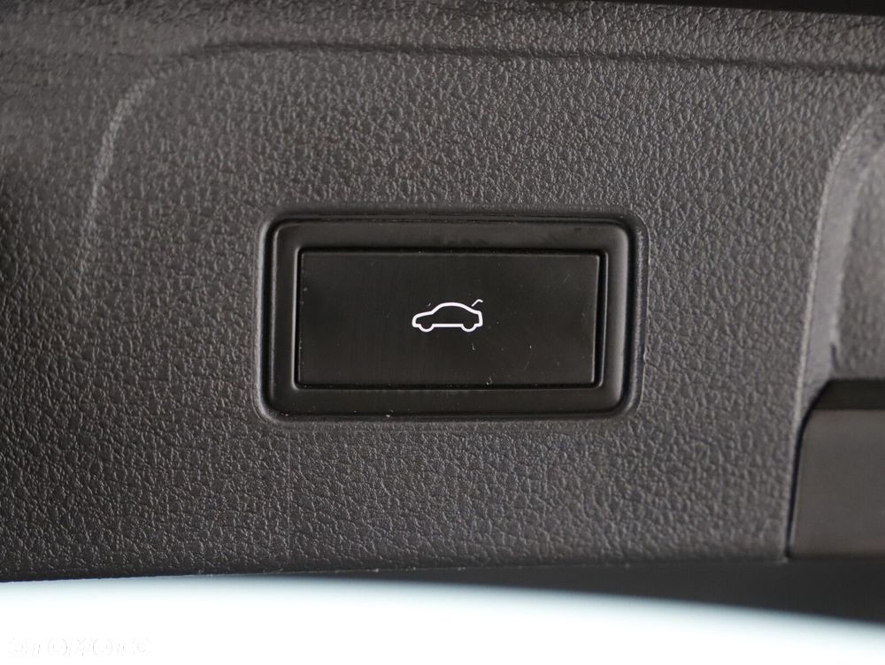 Volkswagen Passat Alltrack 2.0 TSI 4Mot DSG - 26