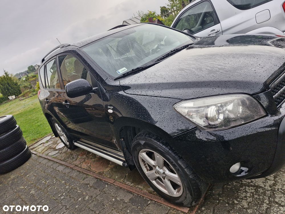 Toyota RAV4 2.2 D-4D Luna - 1
