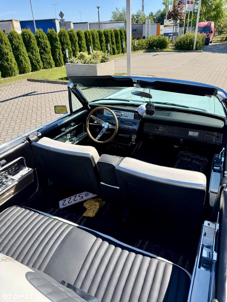 Lincoln Continental - 14