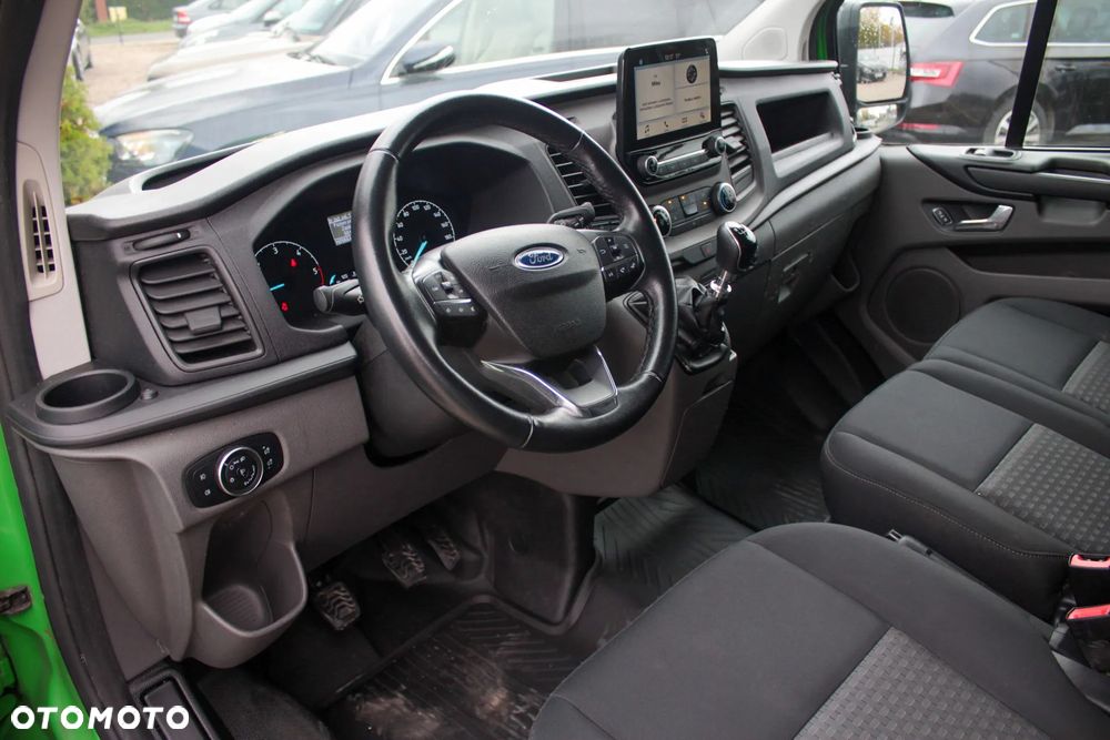 Ford TRANSIT CUSTOM - 9