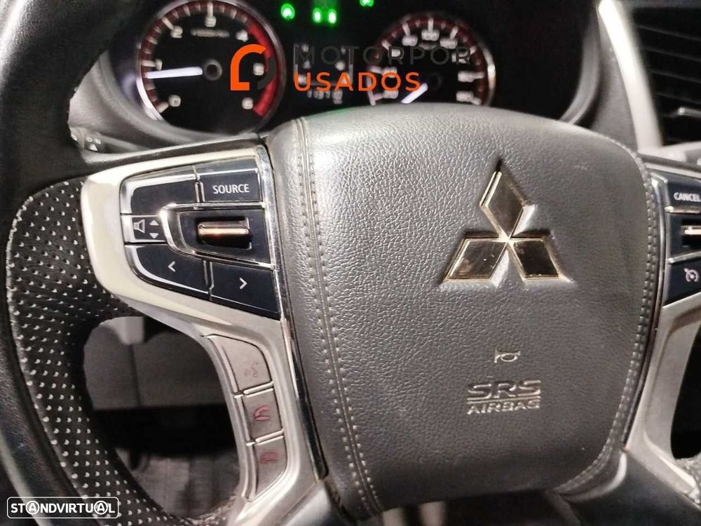 Mitsubishi L200 2.4 DI-D Club Intense Strakar 4WD - 15