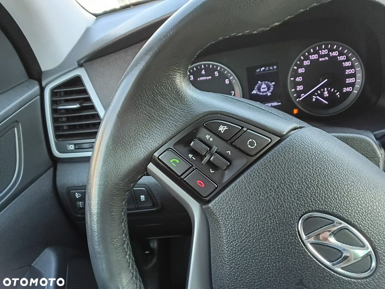 Hyundai Tucson 1.6 GDi Comfort 2WD - 25