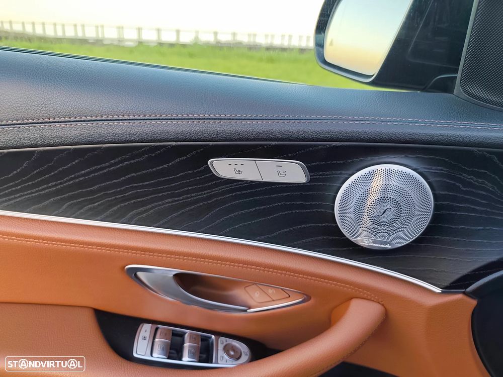 Mercedes-Benz E 300 - 12