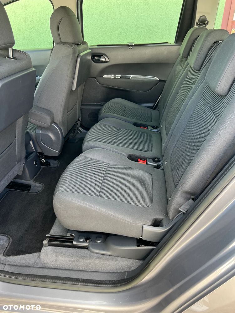 Peugeot 5008 - 11