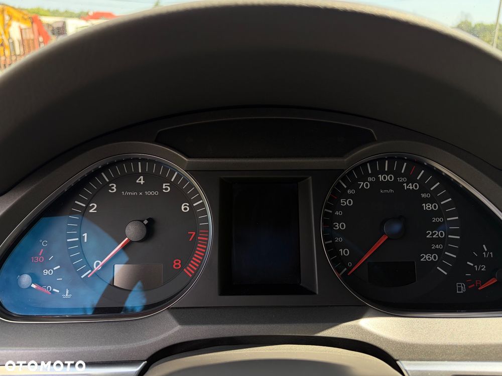 Audi A6 Limousine 2.4 - 24
