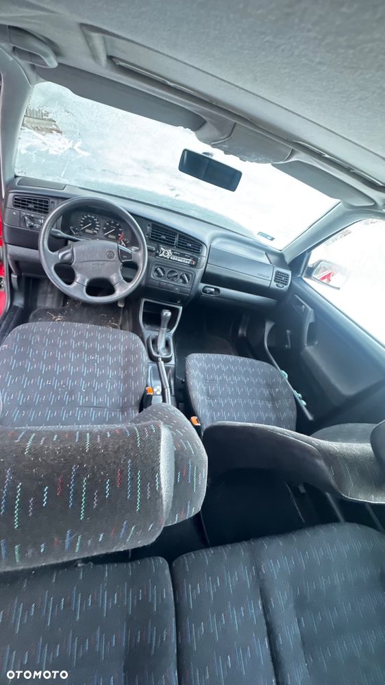 Volkswagen Golf - 15