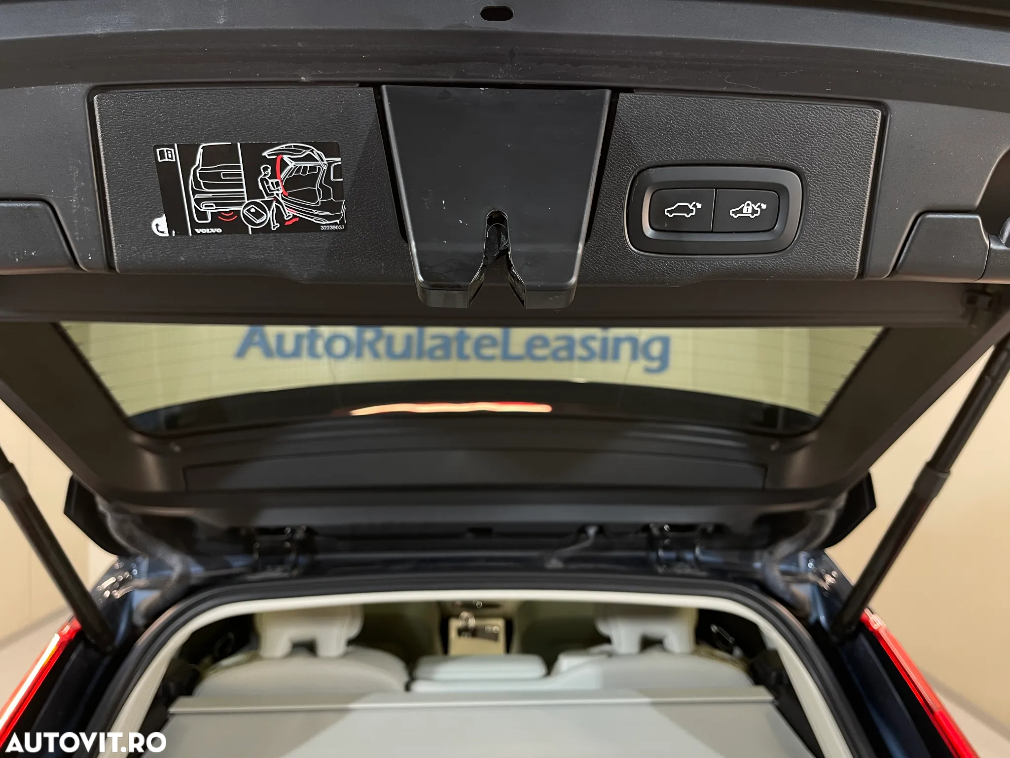Volvo XC 60 Recharge T8 Twin Engine eAWD Inscription - 27