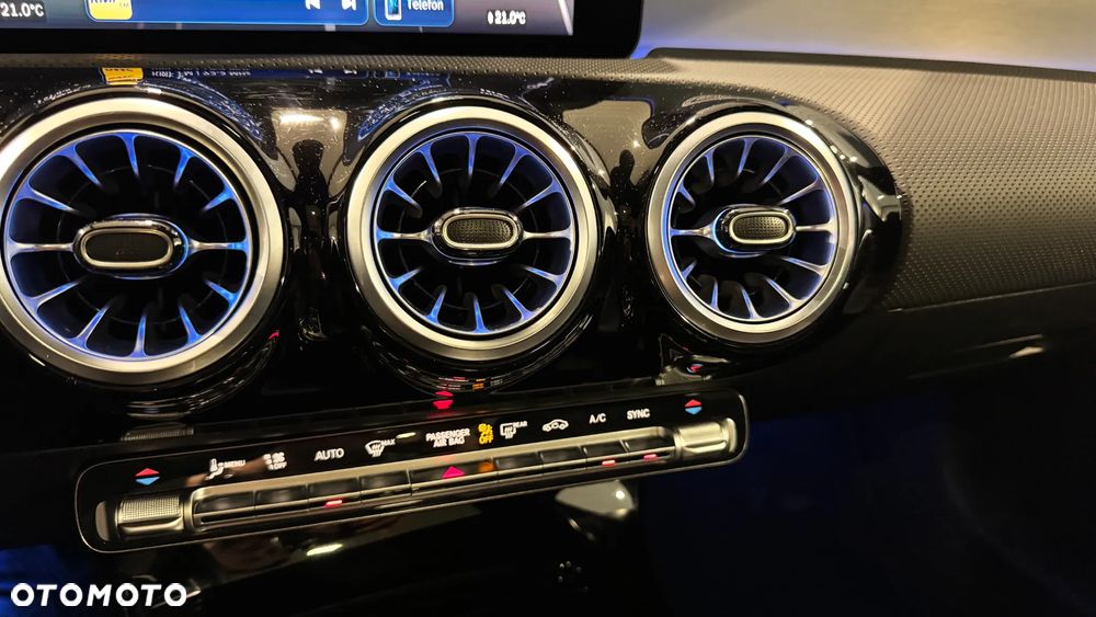 Mercedes-Benz CLA 200 AMG Line 7G-DCT - 27