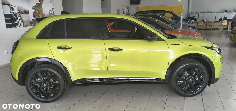 Fiat 600 1.2 Turbo Sport eDCT - 3