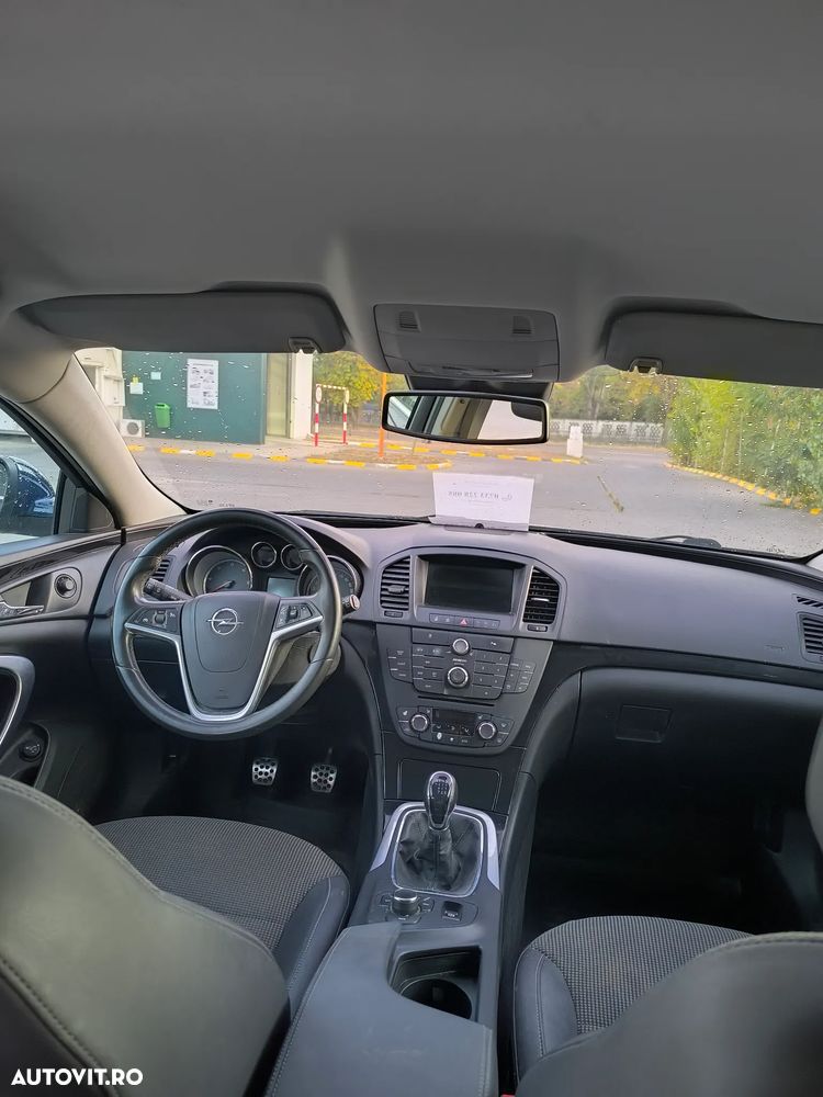Opel Insignia 2.0 CDTI ECOFLEX - 12