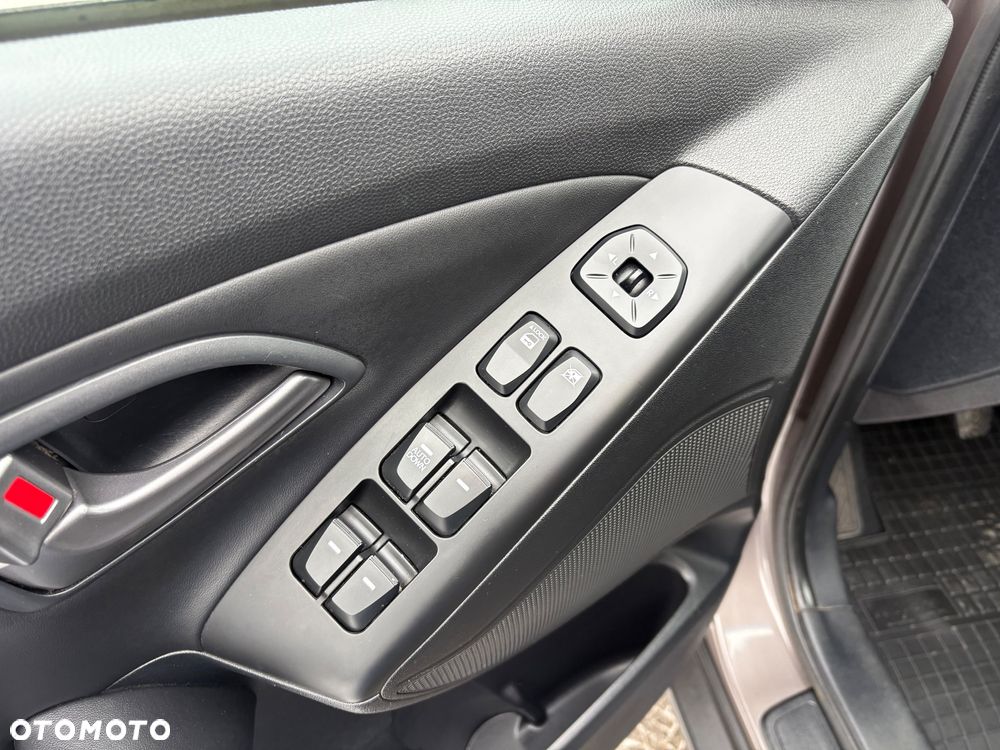 Hyundai ix35 1.7 CRDi Premium 2WD - 26
