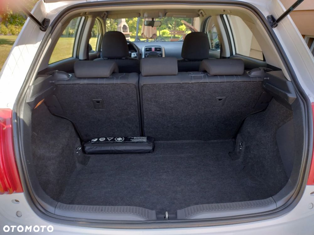 Toyota Auris 1.6 Club - 24