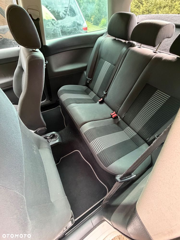 Volkswagen Polo - 5