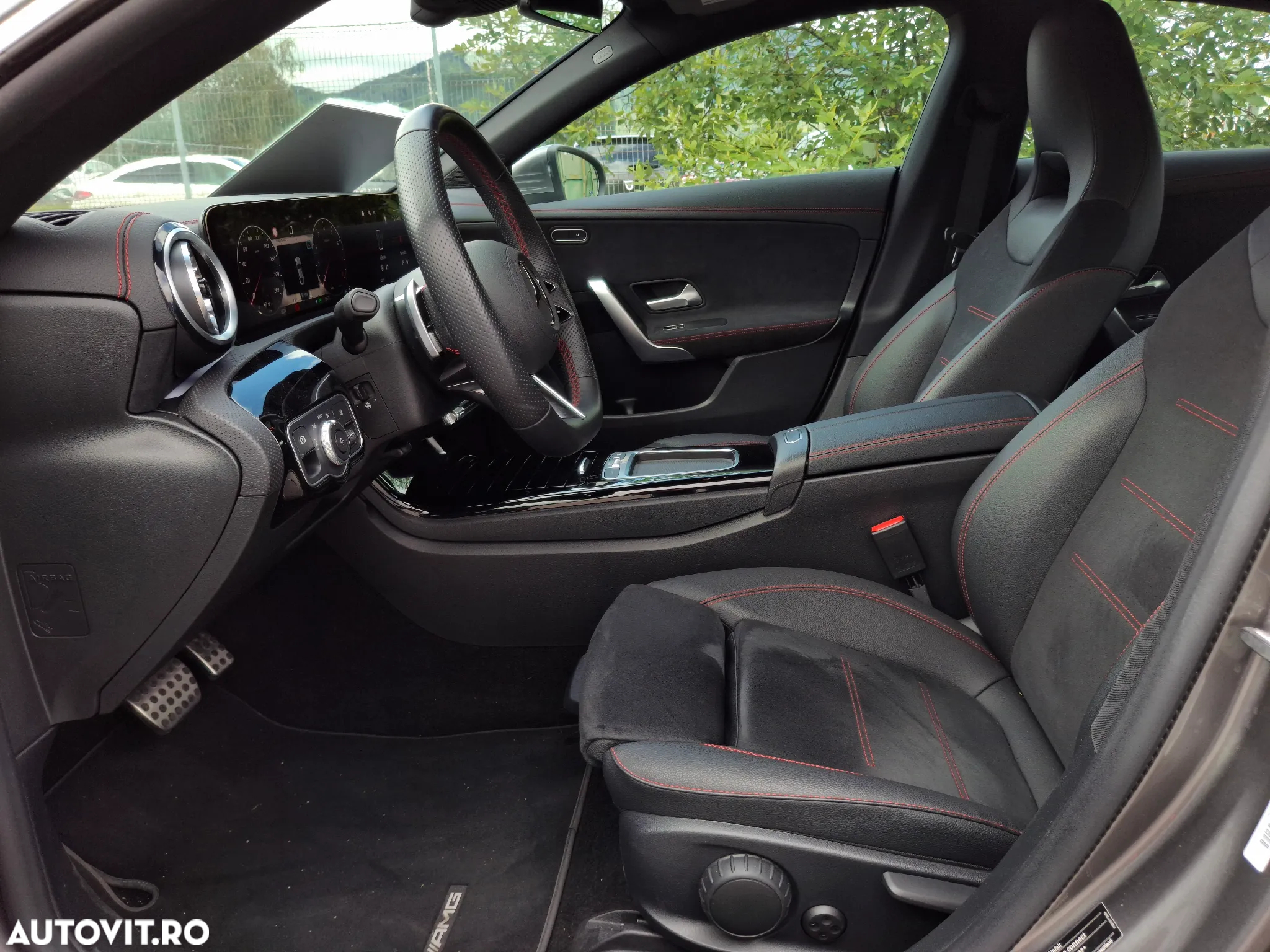 Mercedes-Benz CLA - 10