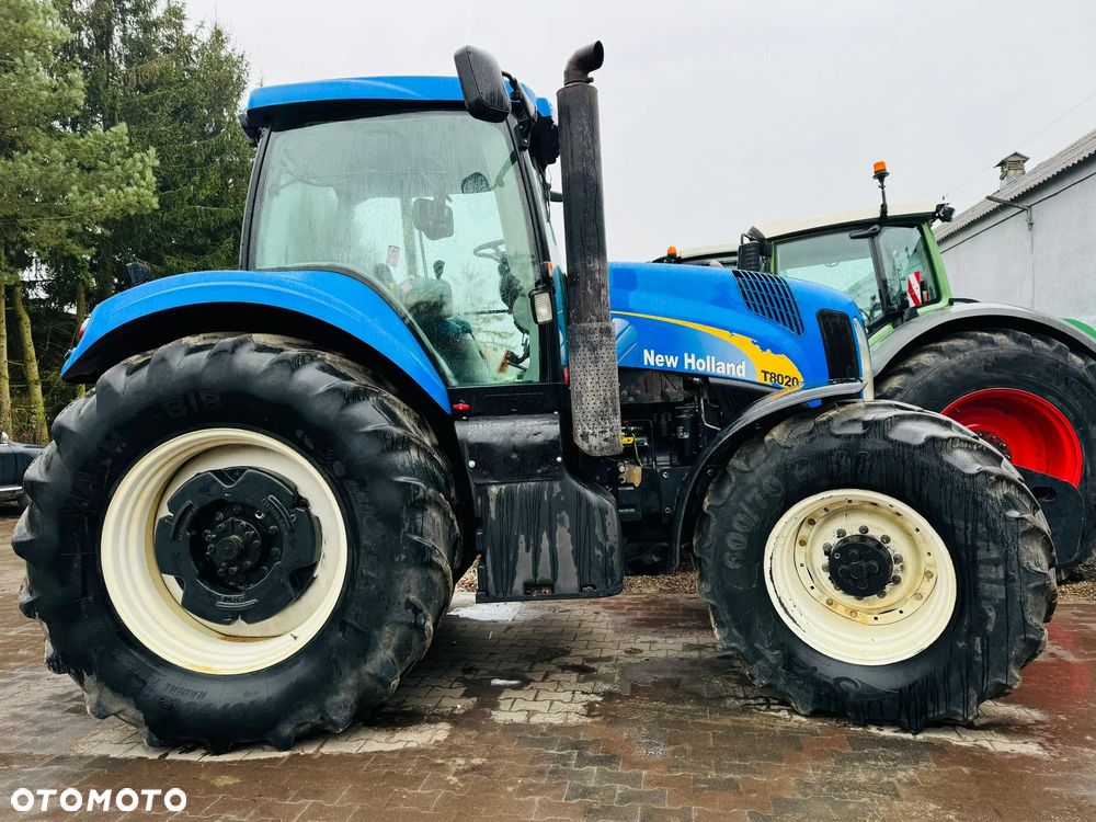 New Holland T8020 - 16