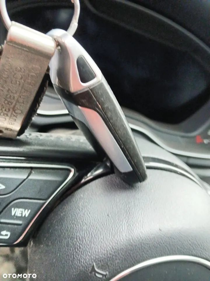 Audi A4 Limousine - 37