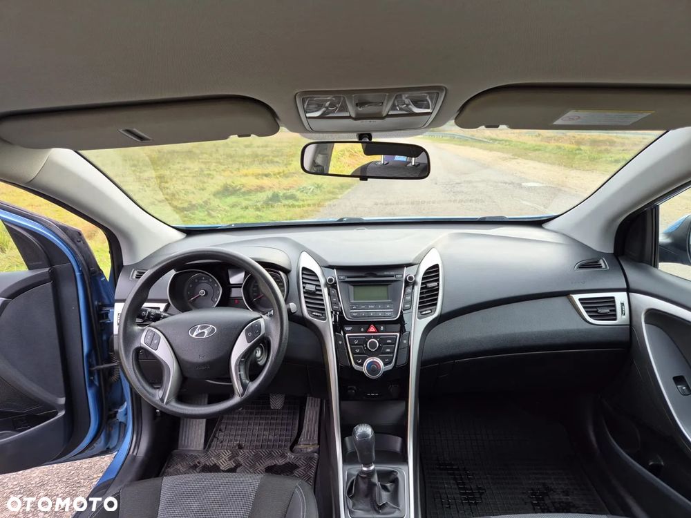 Hyundai i30 1.6 Classic + - 13