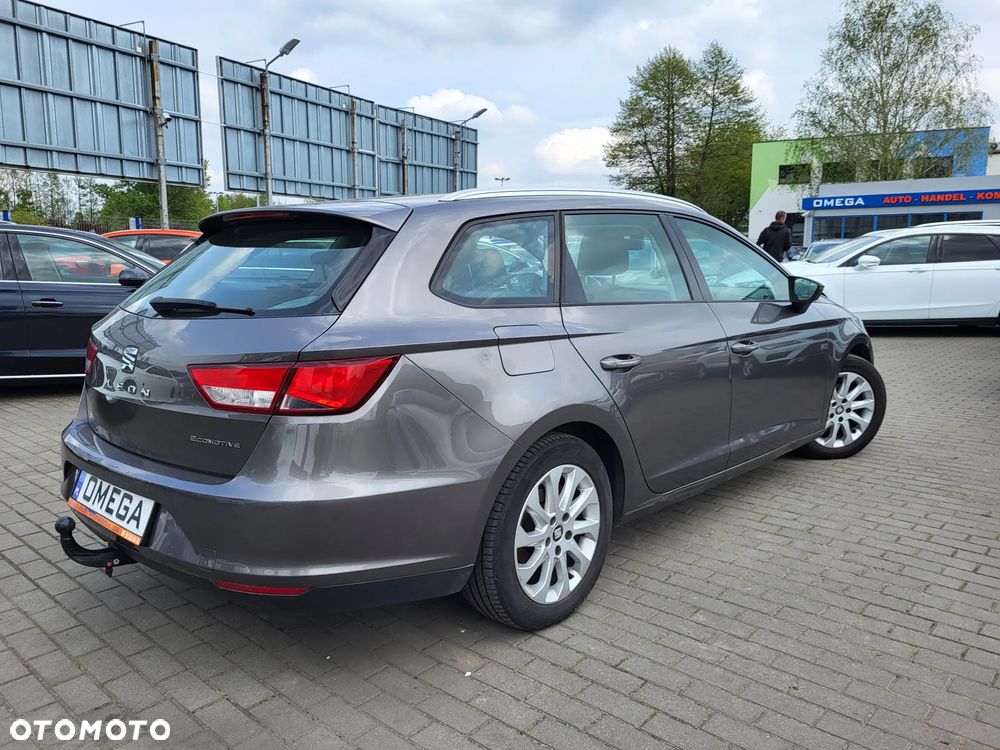 Seat Leon Sportstourer 1.6 TDI Ecomotive Style - 2
