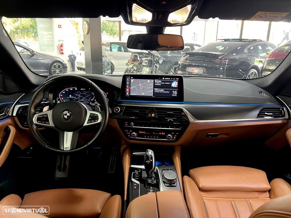 BMW 530 e Pack Desportivo M - 10