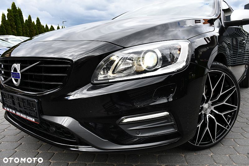 Volvo V60 D4 Geartronic RDesign - 33