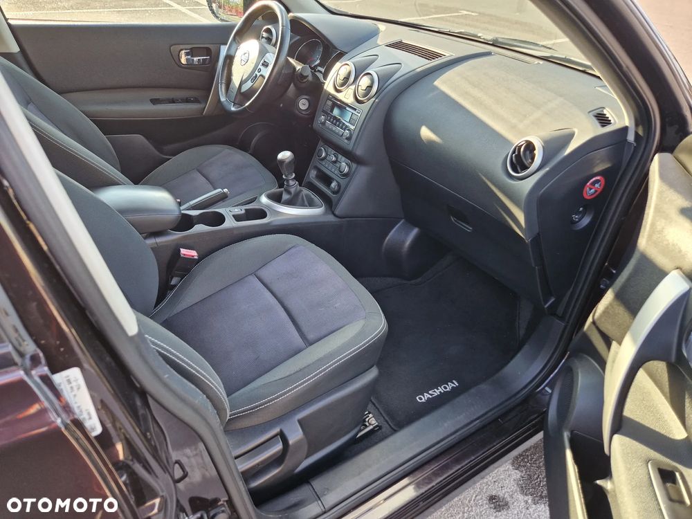 Nissan Qashqai 1.5 dCi DPF 360 - 6