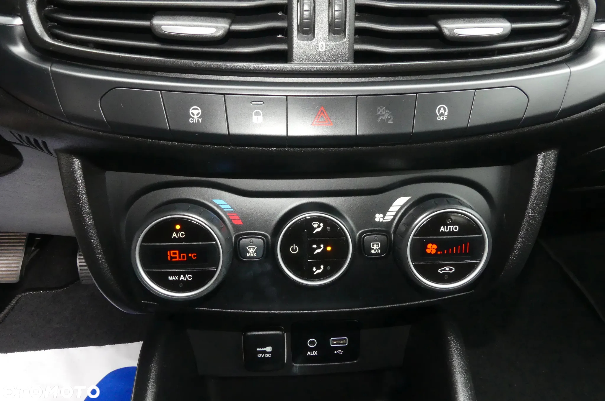 Fiat Tipo 1.4 T-Jet 16v Lounge EU6 - 14