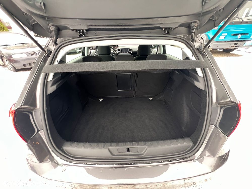 Peugeot 308 PureTech 130 EAT6 Stop & Start Active - 29