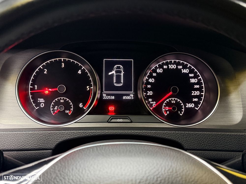 VW Golf 1.6 TDi BlueMotion Trendline - 29