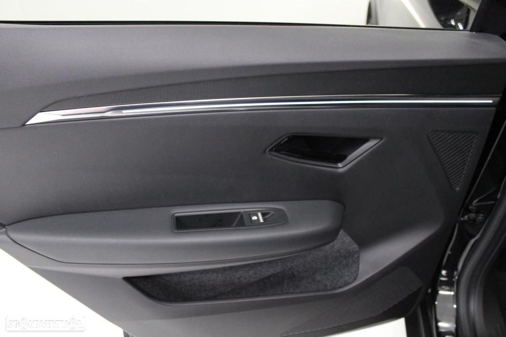 Renault Scénic E-Tech 220 Long Range Techno - 14